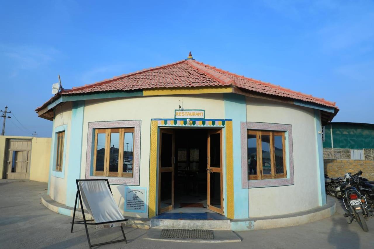 Hotel Rann Of Kachchh Dholavira Bagian luar foto