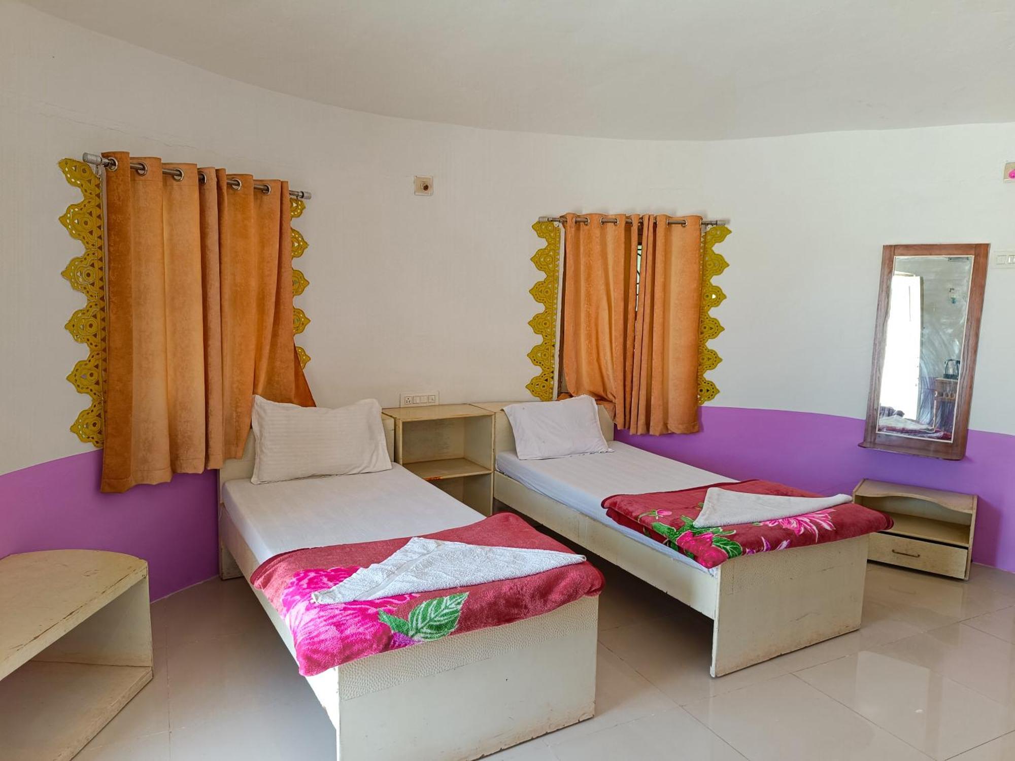 Hotel Rann Of Kachchh Dholavira Bagian luar foto