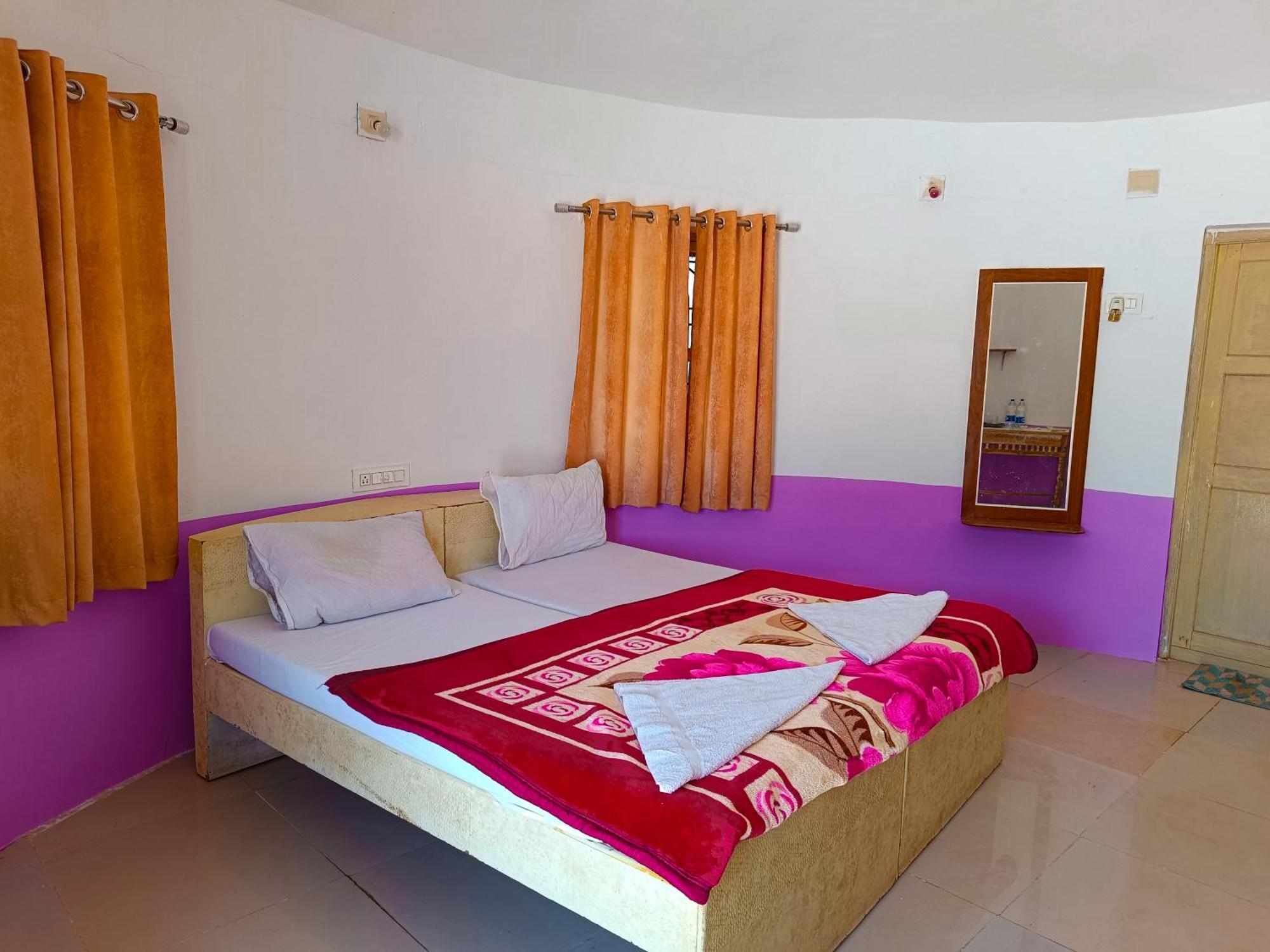 Hotel Rann Of Kachchh Dholavira Bagian luar foto